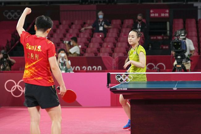 球迷们兴奋 球迷们兴奋